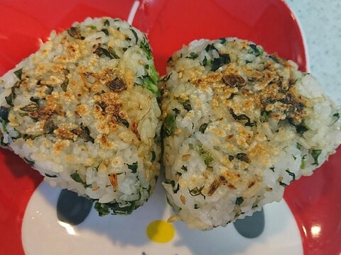 野沢菜ちりめんの焼おにぎり